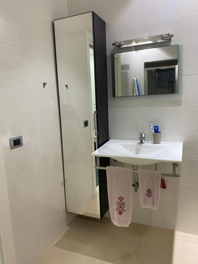 Casa Vacanza Наполи Екстериор снимка