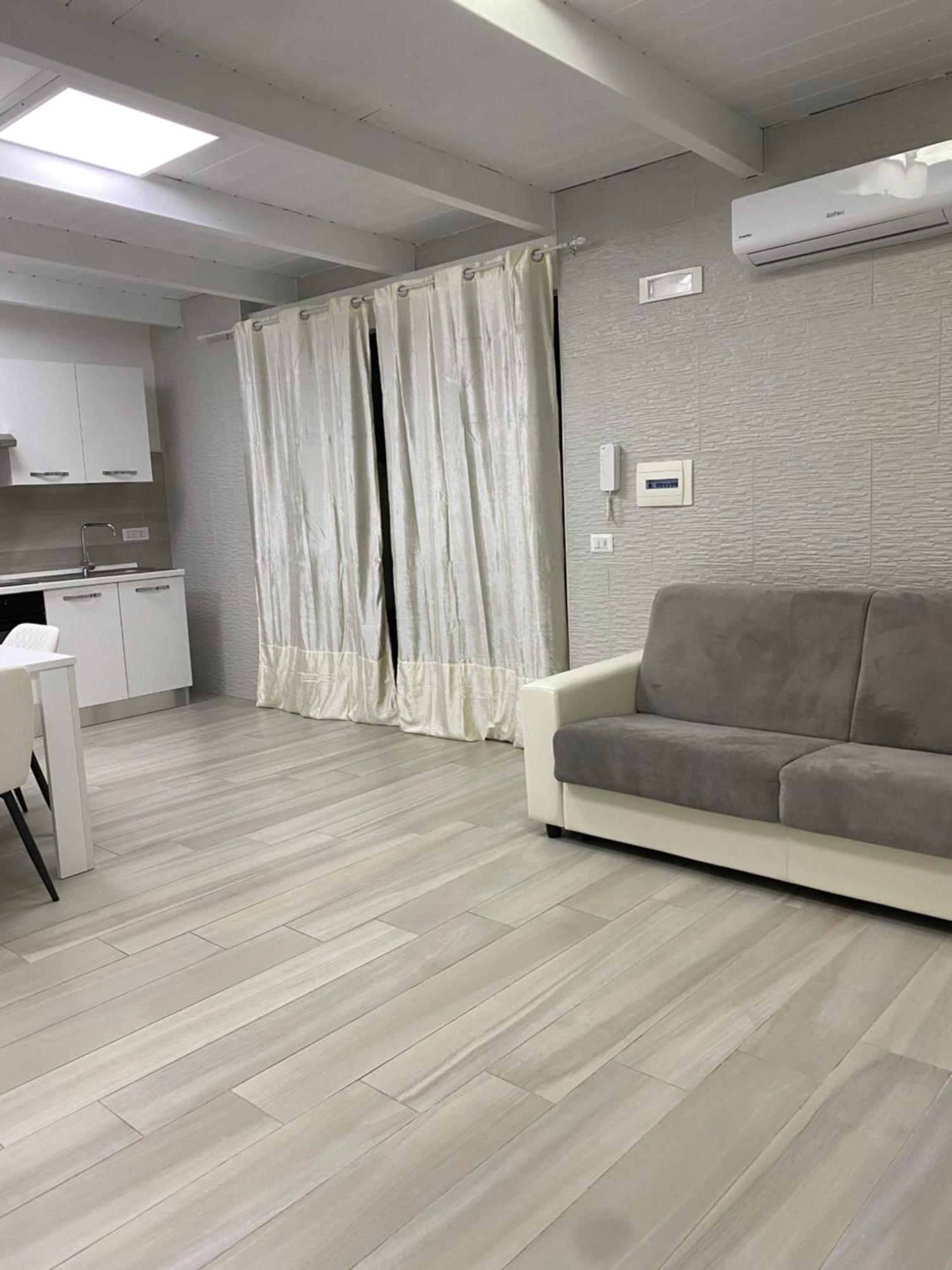 Casa Vacanza Наполи Екстериор снимка